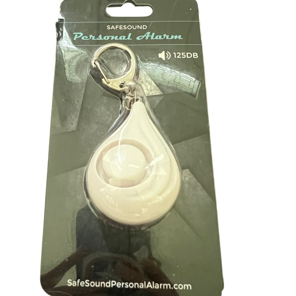 Safesound Personal Alarm 125 DB Keyring Activation New In Box